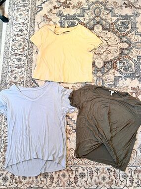 Women's Casual Short-Sleeve Tee - bundle